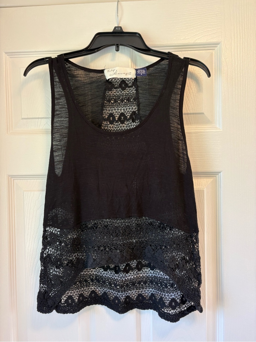 Vintage Havana Black Crochet-Trim Scoop Tank size small